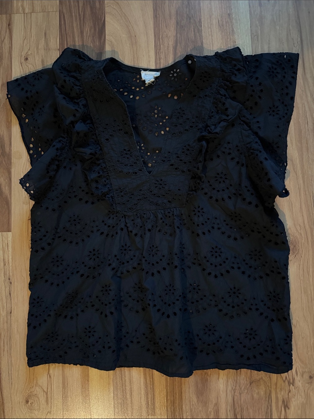 Nicole Miller Dark Navy Eyelet Flutter Sleeve Women's Top